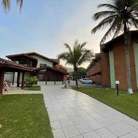 Pe Na Areia Na Praia Das Toninhas - Villagio 24 Porto Feliz Ubatuba Exteriér fotografie
